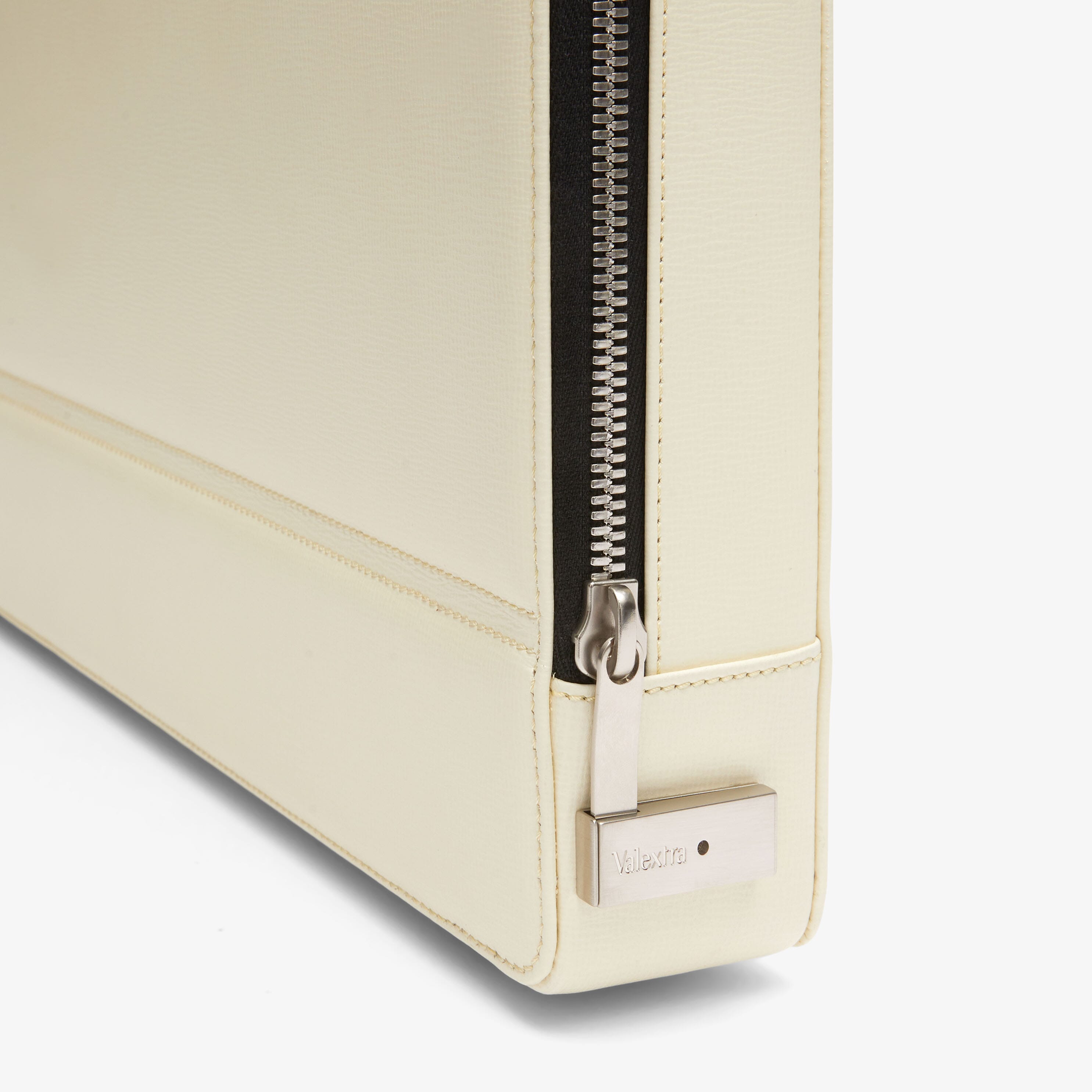 White Leather Medium Briefcase with zip | Valextra Premier