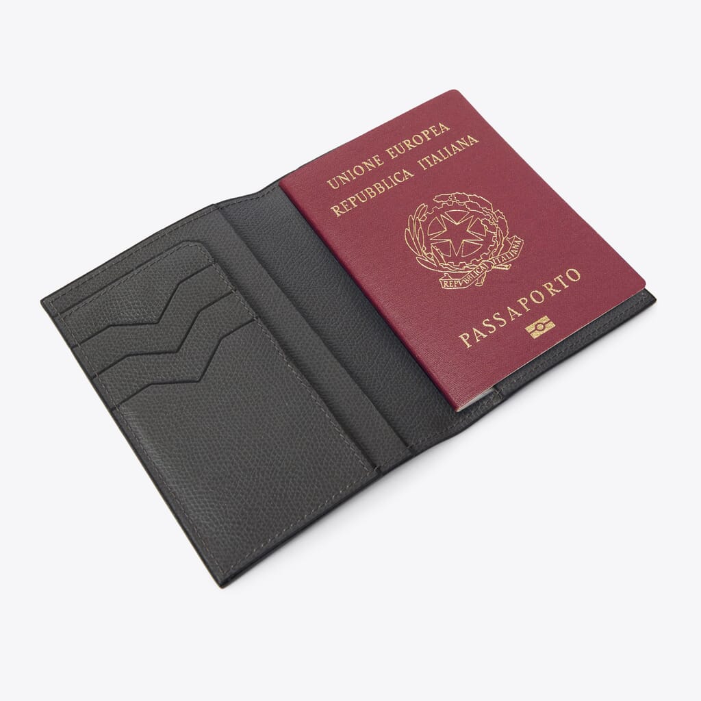 PASSPORT HOLDER 3CC CALF LEATHER VS,GF,gallery image number 0