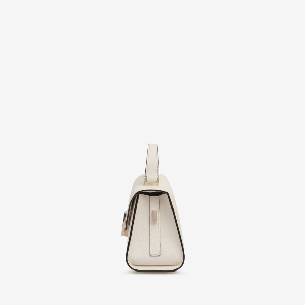 Made in Italy leather handbags and purses collections | Valextra